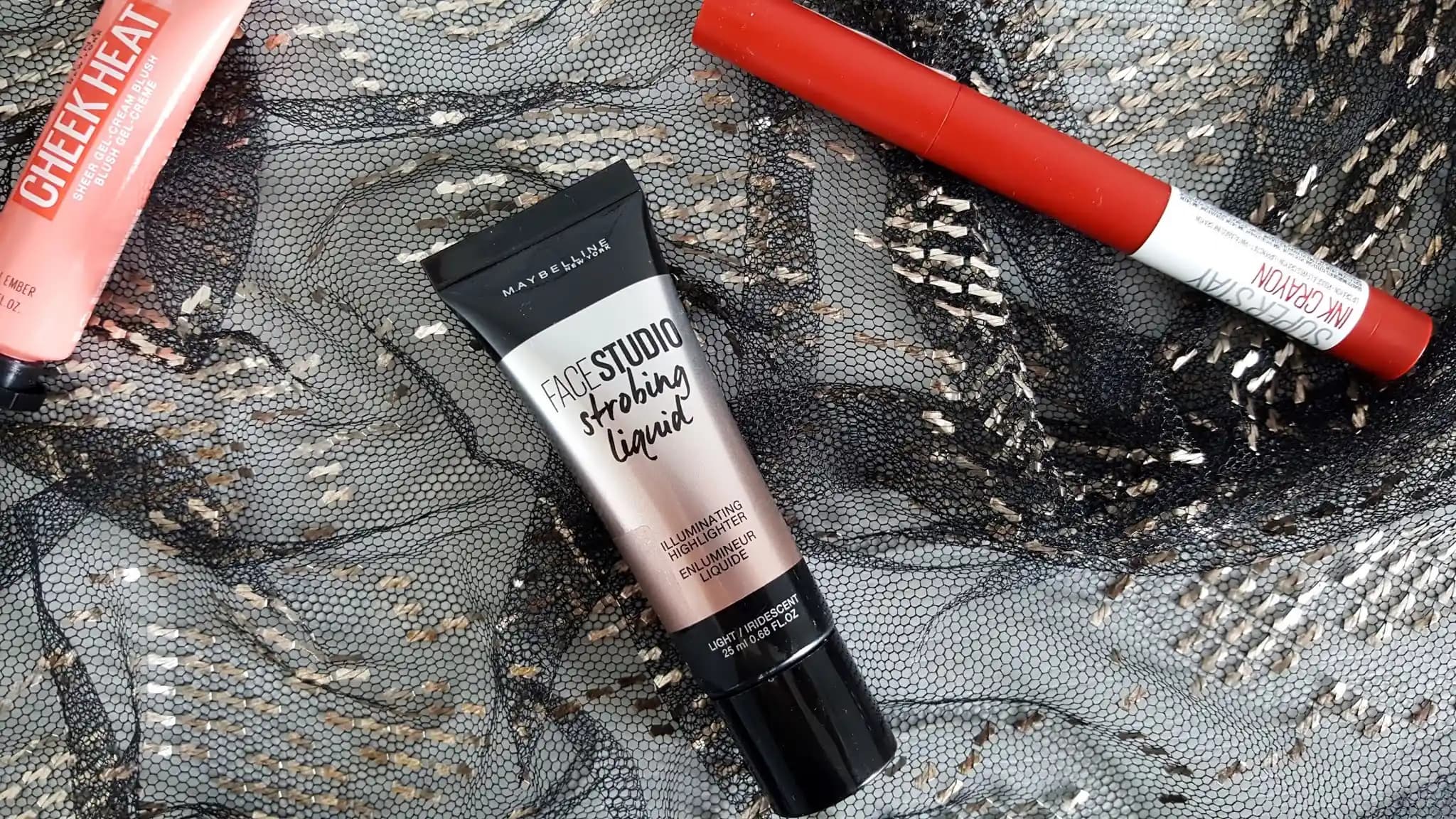 Maybelline Likit Aydınlatıcılar: Günlük ve özel makyajlar için doğal ışıltı sağlayan en iyi seçenekler