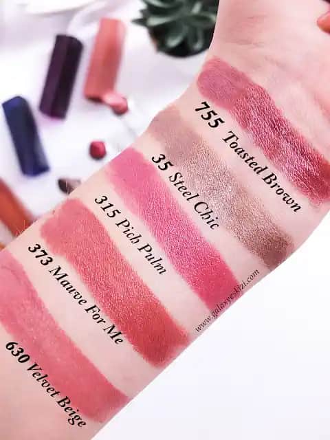 Maybelline Stick Rujlar: Pratik Kullanım ve Geniş Renk Seçenekleriyle Şıklık Sağlar