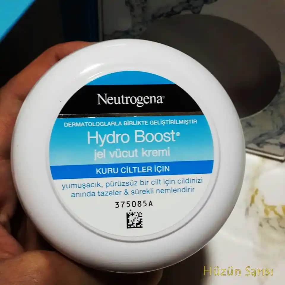 Neutrogena Hydro Boost Jel Vücut Kremi Yüze Uygun mu ve Kullanım Tavsiyeleri