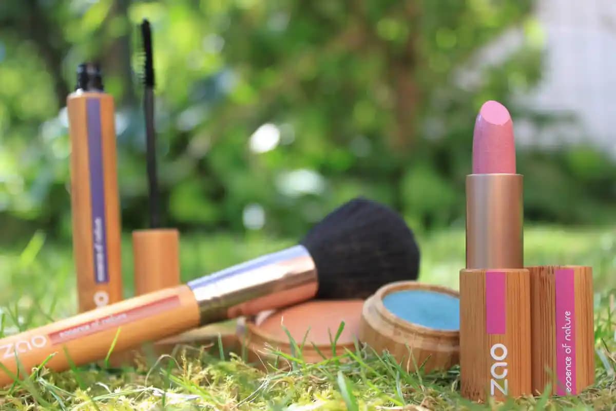 Organik Makyaj Malzemeleri Markaları ve Doğal Güzelliğin Önemi