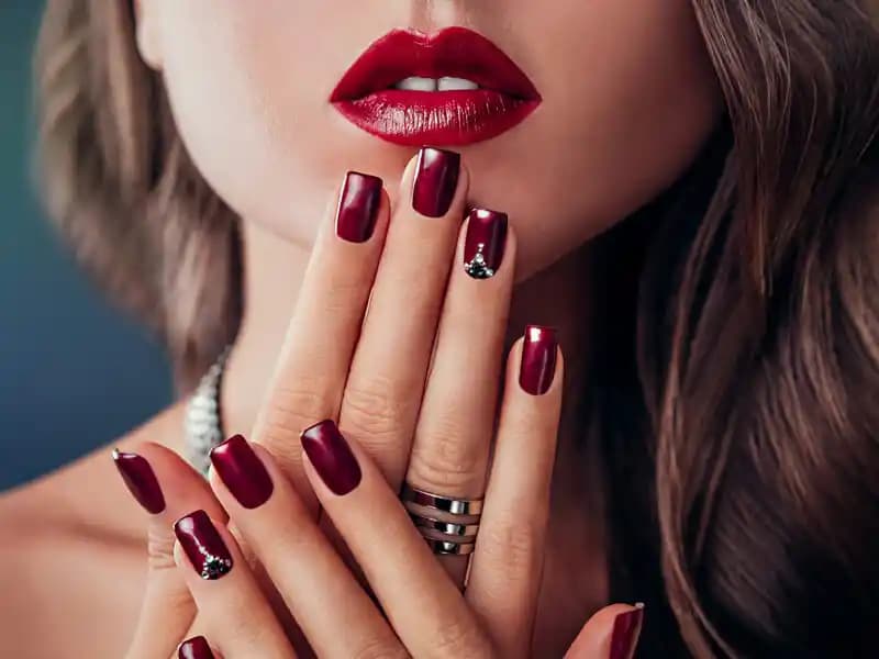 Pahalı Oje Markaları: Kalite ve Lüksün Sembolü Hakkında Detaylı Rehber