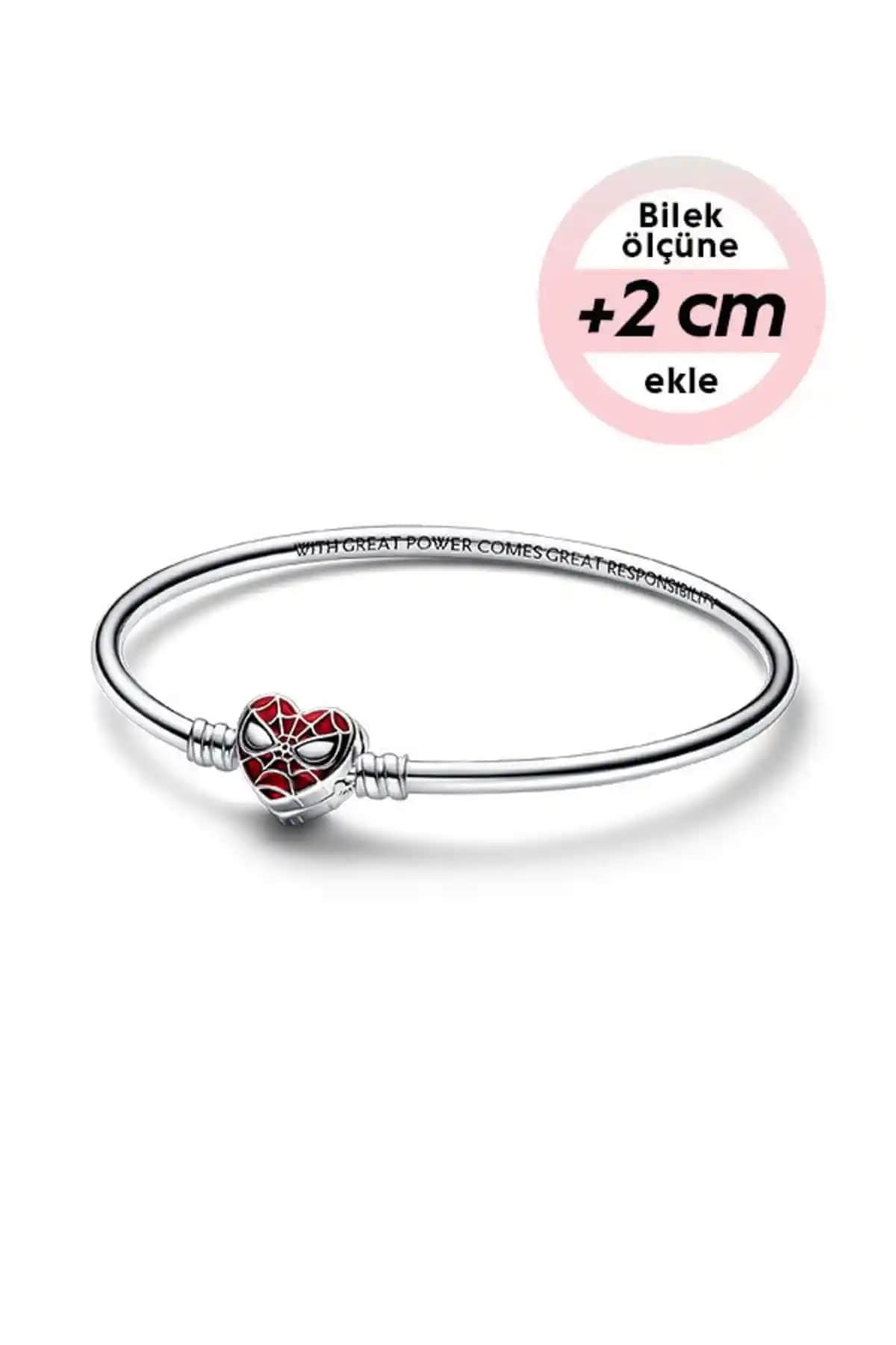 Pandora Moments Marvel Örümcek Adam Klipsli Bilezik: Yüksek Kaliteli Süper Kahraman Takısı