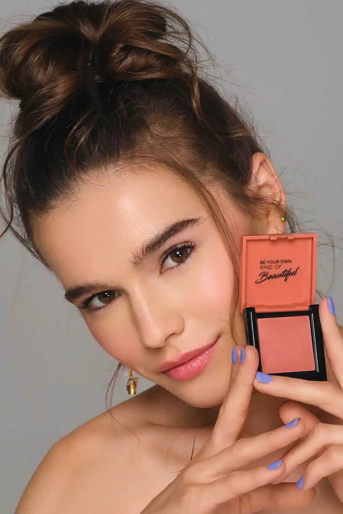 Pastel 42 Allık ile Doğal ve Çekici Makyajın Anahtarları