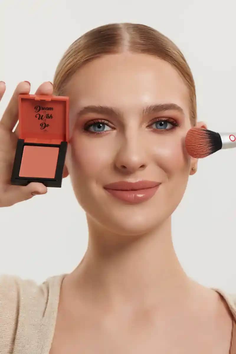 Pastel Krem Allık 46 Harmony ile Doğal ve Taze Görünüm Elde Etme Rehberi