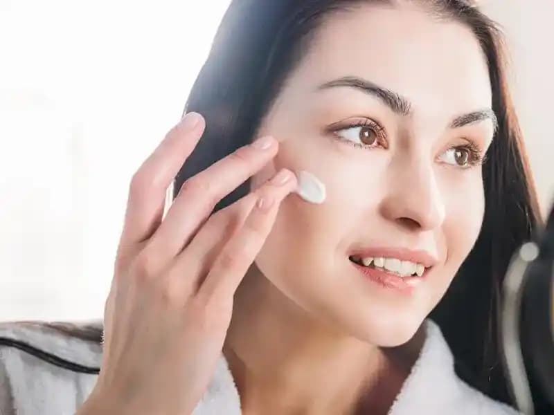 Penaten Krem Nedir ve Hassas Ciltler İçin Güvenilir Bir Çözüm