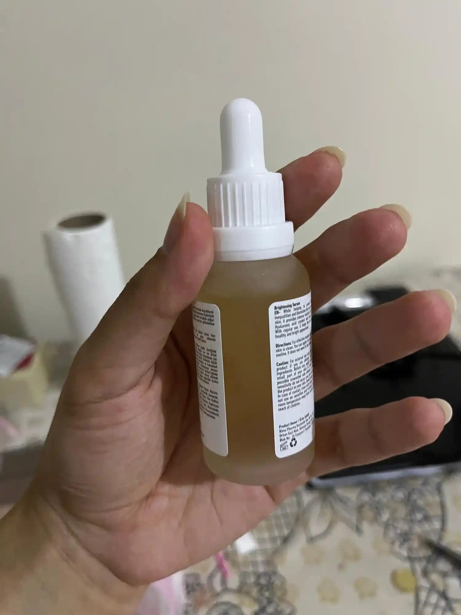 Rimu Arbutin Serumu ile Cilt Aydınlatma ve Leke Giderme Yöntemleri