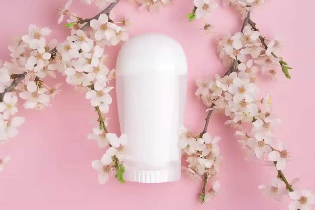 Roll-On Lekesi Nasıl Çıkarılır: Pratik ve Etkili Temizlik Yöntemleri