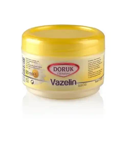Sade Vazelin: Güvenilir ve Çok Yönlü Bir Kozmetik Temel Ürün Özellikleri ve Kullanım Alanları