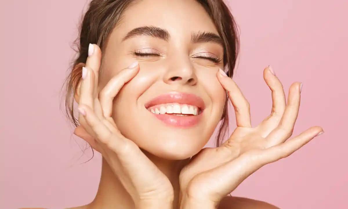 Sebum Nedir Cilt Sağlığında Rolü ve Dengeyi Sağlama Yöntemleri