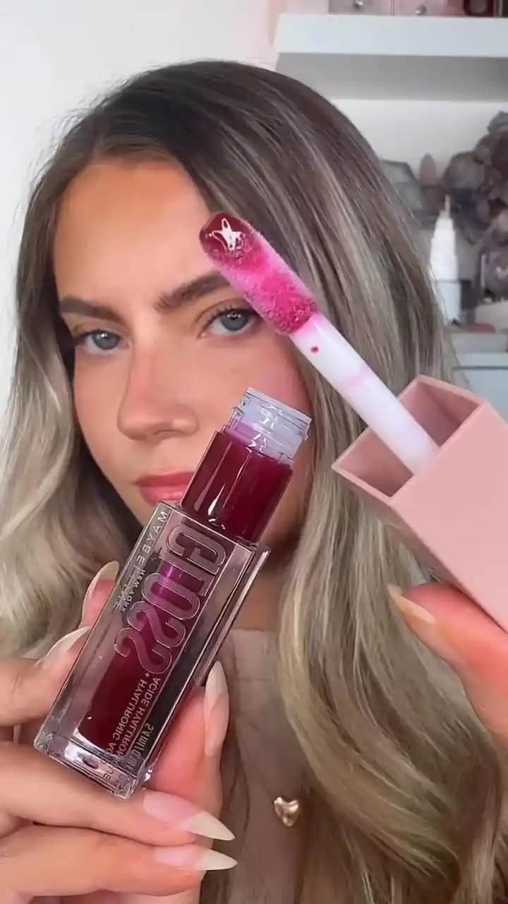 Maybelline Taffy Dudak Gloss ve Ruju: Doğal ve Çekici Dudaklar İçin Rehber