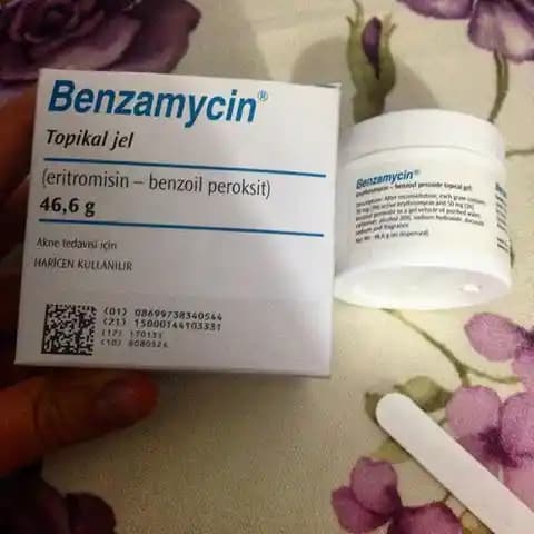 Sivilcelere Karşı Etkili Kremler ve Cilt Bakımı İpuçları
