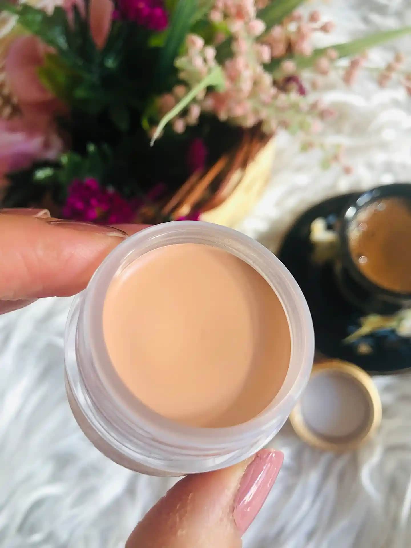 Skinfood Kapatıcı: Doğal ve Etkili Makyaj İçin En İyi Çözüm