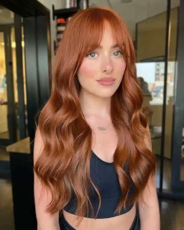 Sonbahar Kızılı Saç Rengi: Doğal Güzellik ve Şık Bir Seçenek