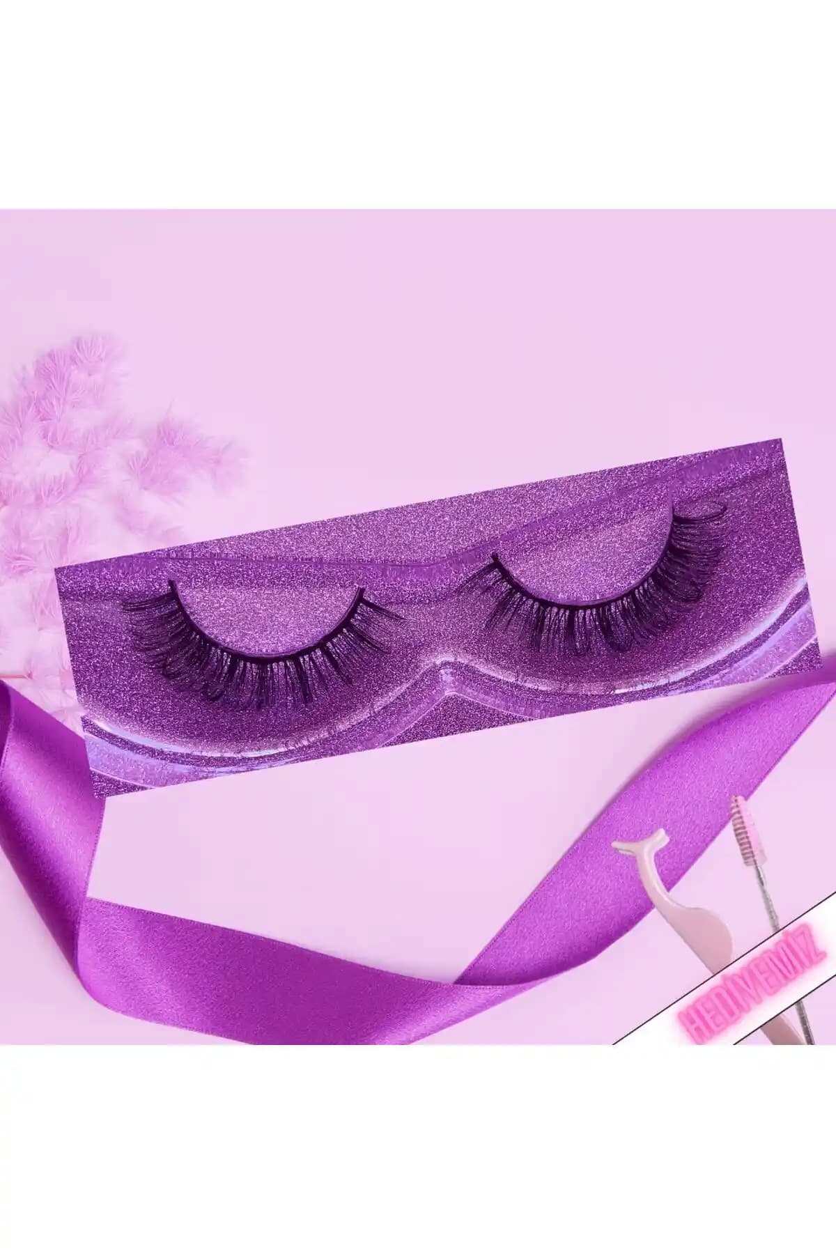 Tekli Kirpikler Nedir, Avantajları ve Doğal Göz Makyajı İçin Uygulama Rehberi