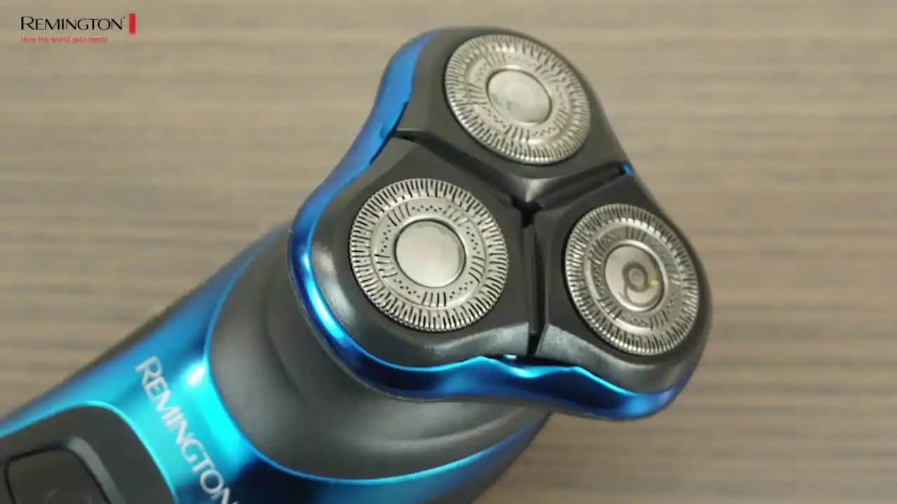 Tıraş Makinesi Yağı Kullanımı ve Bakım Rehberi Elektrikli Tıraş Makinenizi Uzun Süre Verimli Kullanma