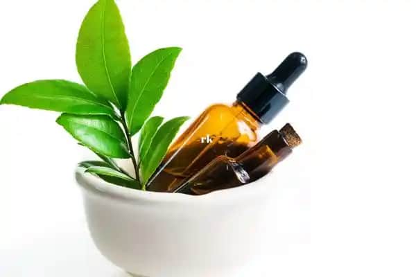 Tüyleri Azaltan Doğal Yağlar ve Etkili Kullanım Yöntemleri Rehberi