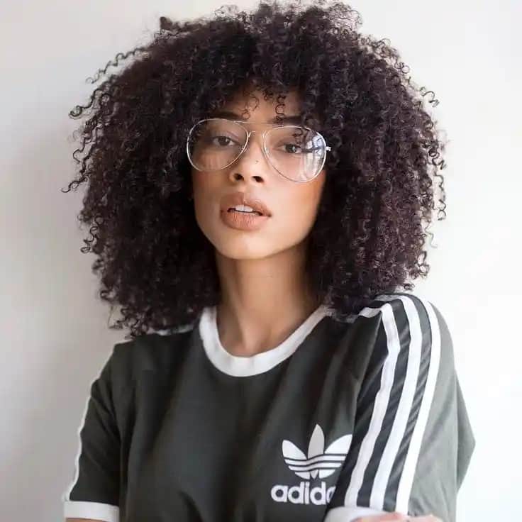 Urban Curly ile Kıvırcık Saçlarda Doğal Güzelliği Ortaya Çıkarmanın Yolları