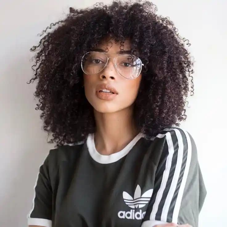 Urban Curly ile Kıvırcık Saçlarda Doğal Güzelliği Ortaya Çıkarmanın Yolları