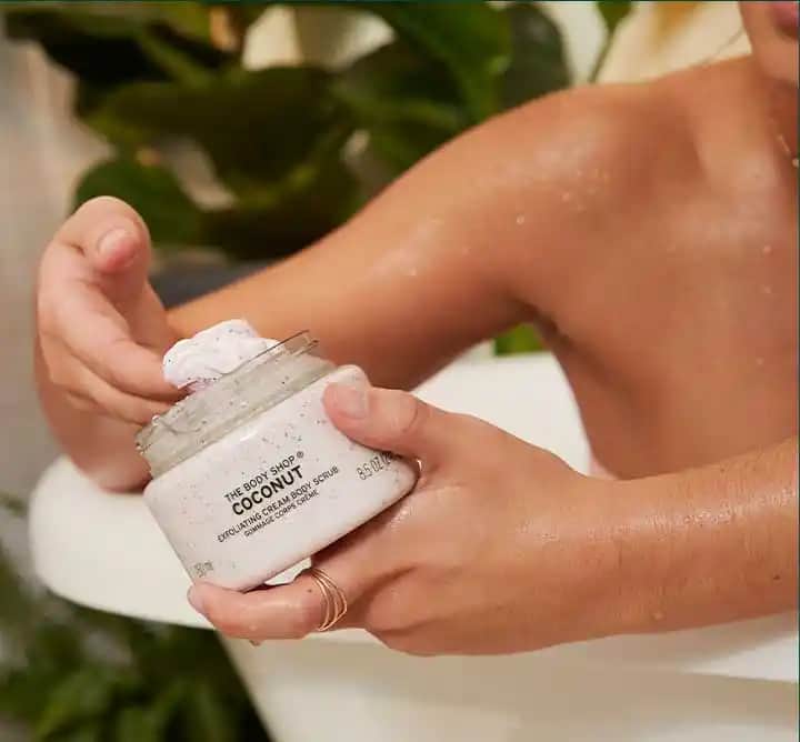 Vücut Peelingleri: Cilt Yenileme ve Güzellik İçin En Etkili Yöntemler