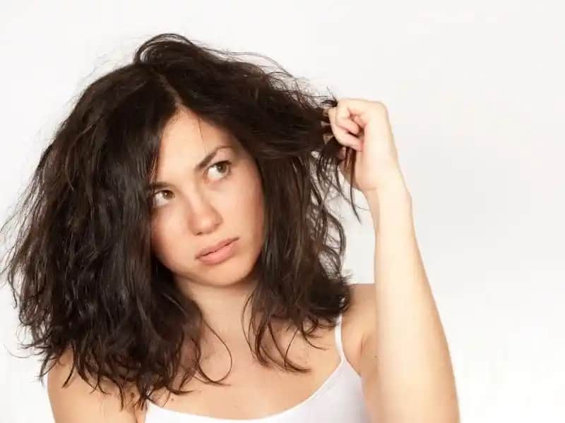 Yıpranmış Kozmetik Ürünleri ve Güzellik Bakımında Doğru Adımlar