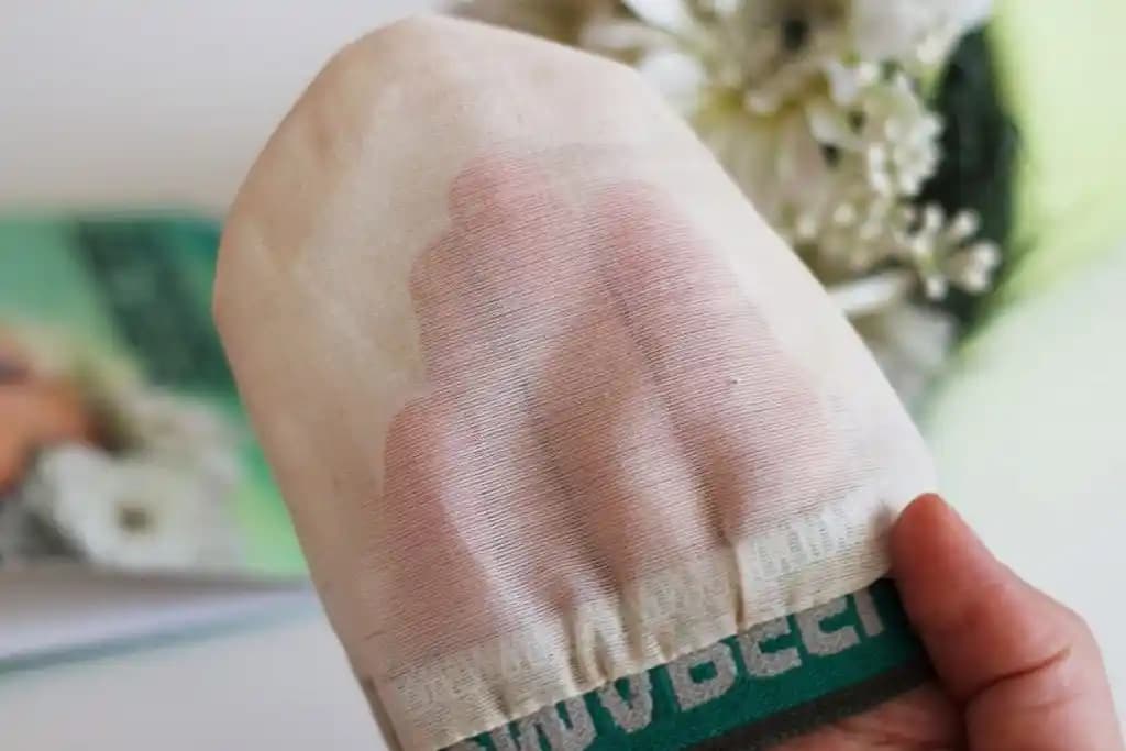 Yüz Kesesi Nedir ve Cilt Bakımında Nasıl Kullanılır Detaylı Rehber