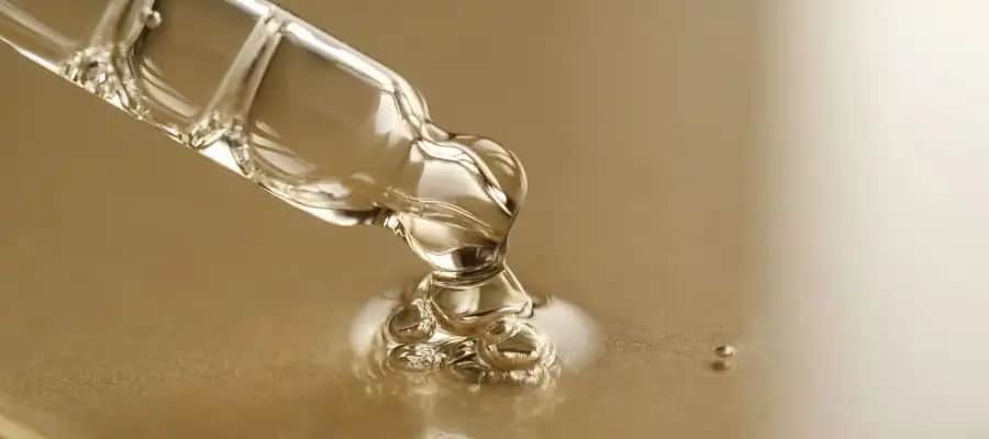 Yüz Serumu Kullanımı ve Potansiyel Zararlar Hakkında Bilmeniz Gerekenler