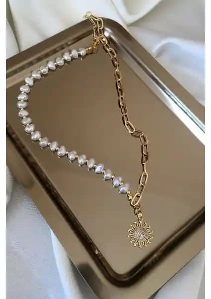 His Takı Kadın Güneş Uçlu İncili Kolye: Zarif ve Dayanıklı Altın Renk Aksesuar