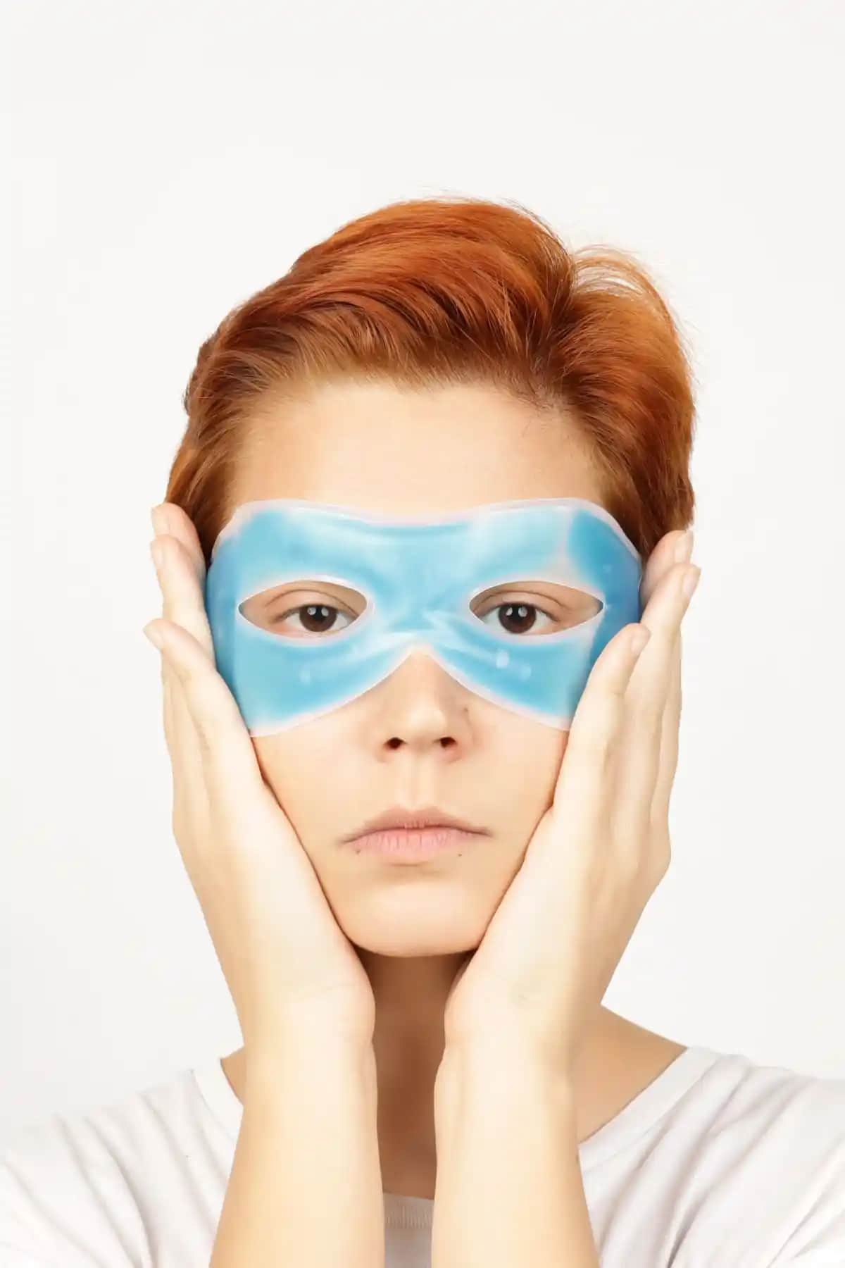 Göz Altı Maskeleri Karşılaştırması: Vanaca ve Wanna Glow Ürünleri Analizi