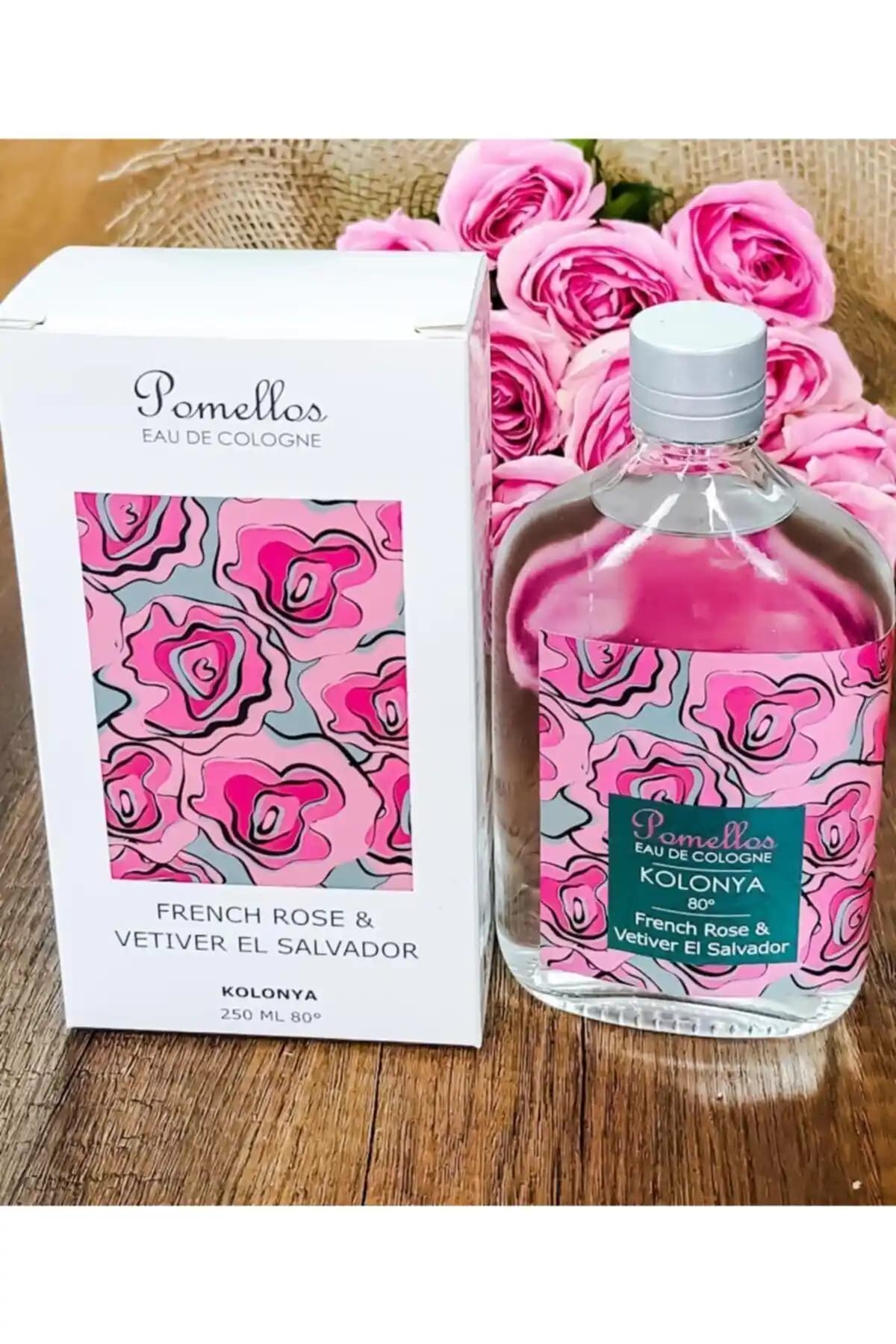 Pomellos Kolonya Karşılaştırması: French Rose ve Keukenhof Bahçeleri Çeşitleri
