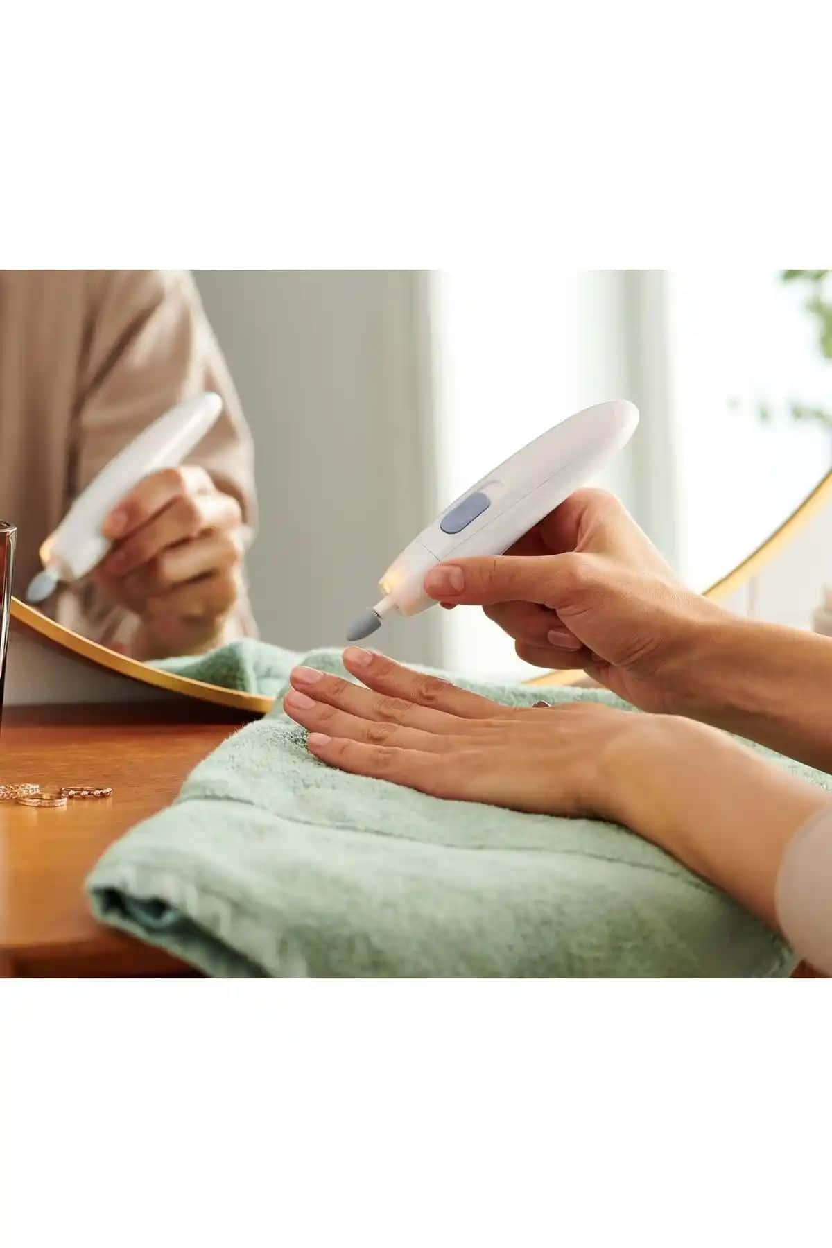 Tchibo Manikür ve Pedikür Aleti: Çok Fonksiyonlu Profesyonel Tırnak Bakım Cihazı