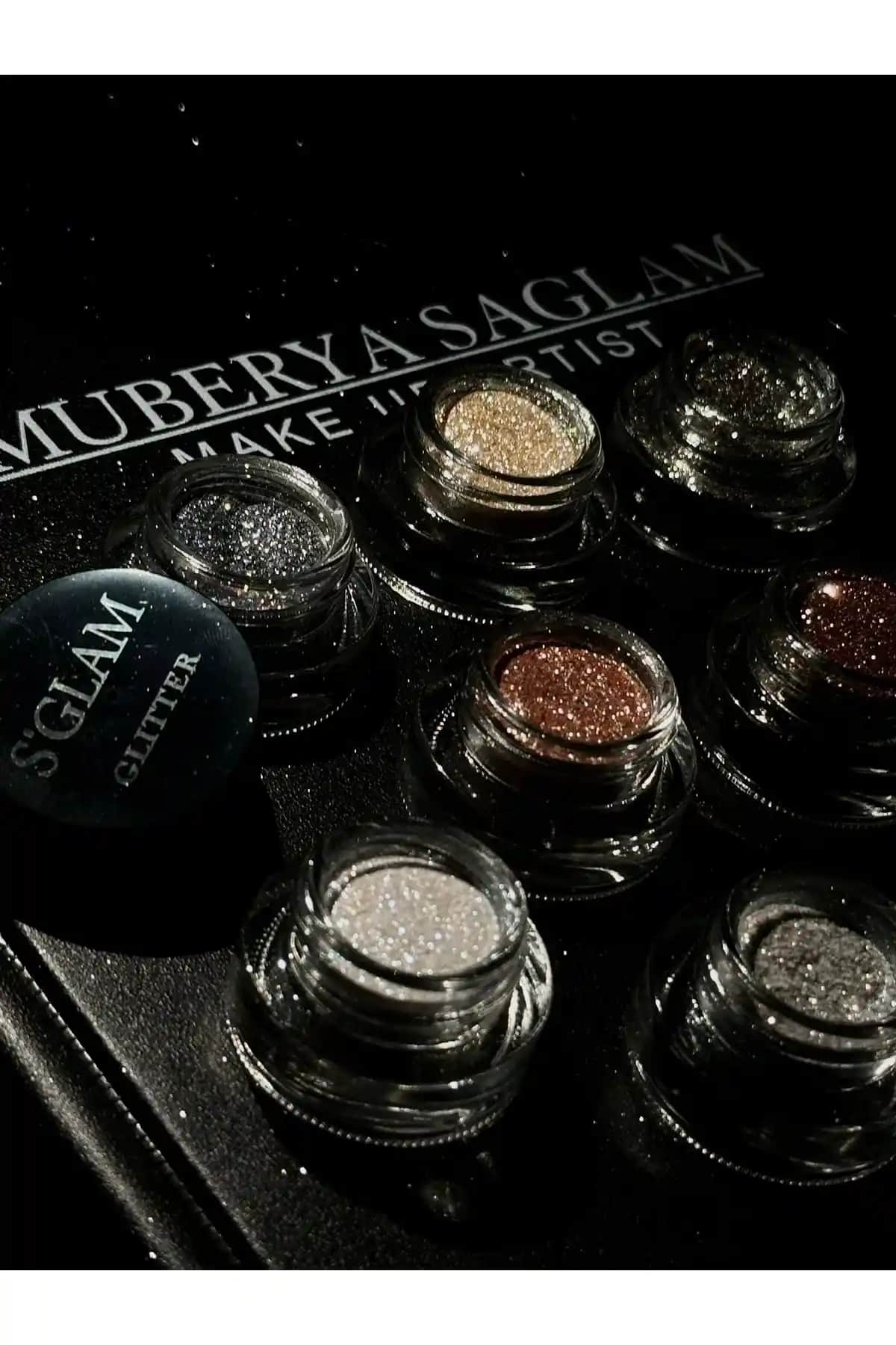 S'GLAM Glitter Gold Parlaklık ve Çok Yönlü Kullanım Özellikleriyle Makyaj Ürünü