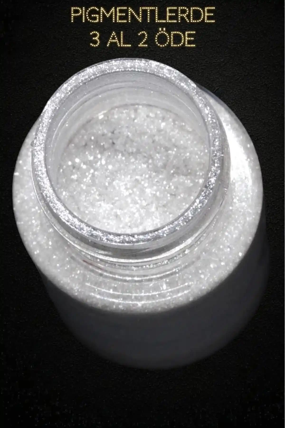 Wonderway Glammed Silver Pigment ile Göz Makyajında Parlaklık ve Işıltı Yaratın