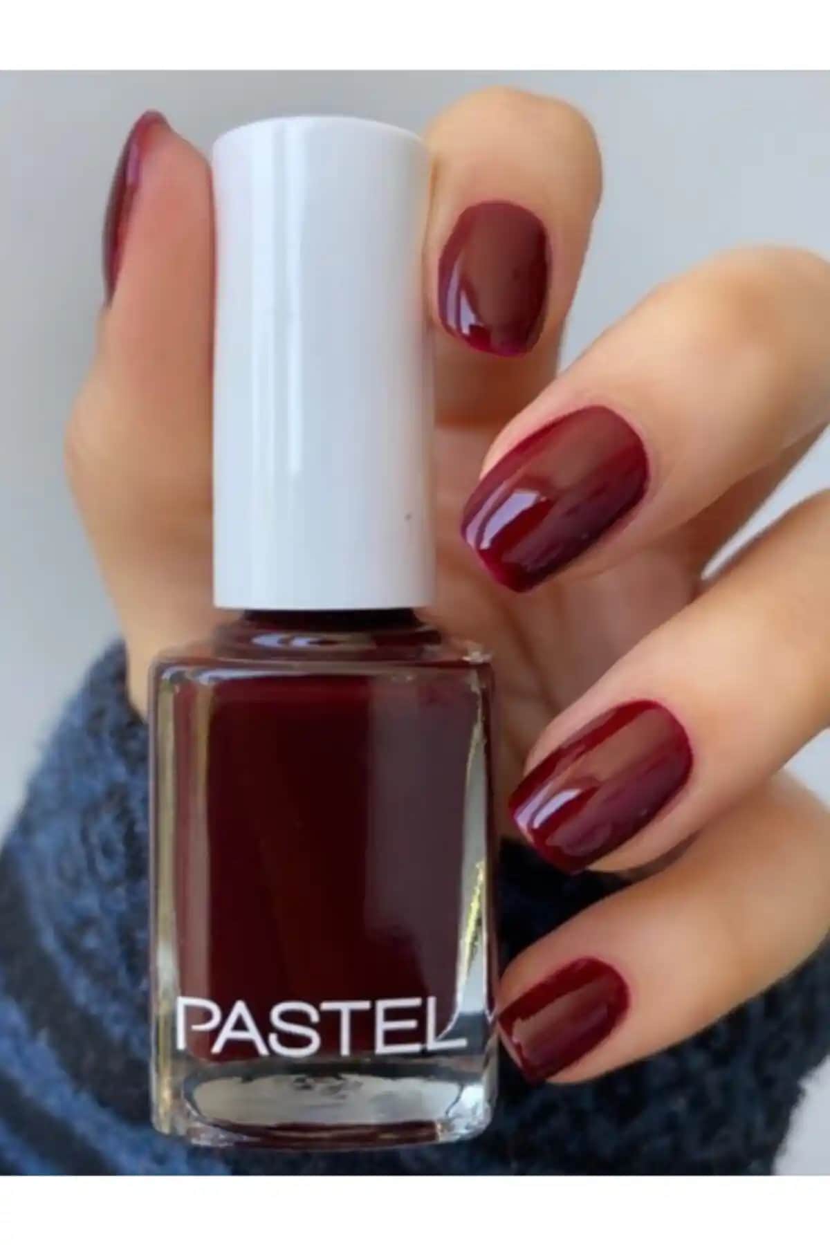 Pastel Oje 15 ve 80 Karşılaştırması: Renk, Kalıcılık ve Kullanım Özellikleri