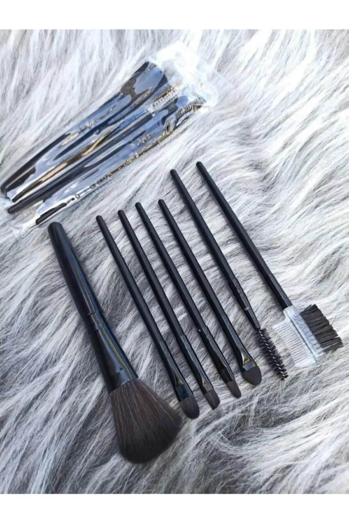 Artskin 7'li Makyaj Fırça Seti Profesyonel ve Pratik Kullanım İçin Tasarlandı