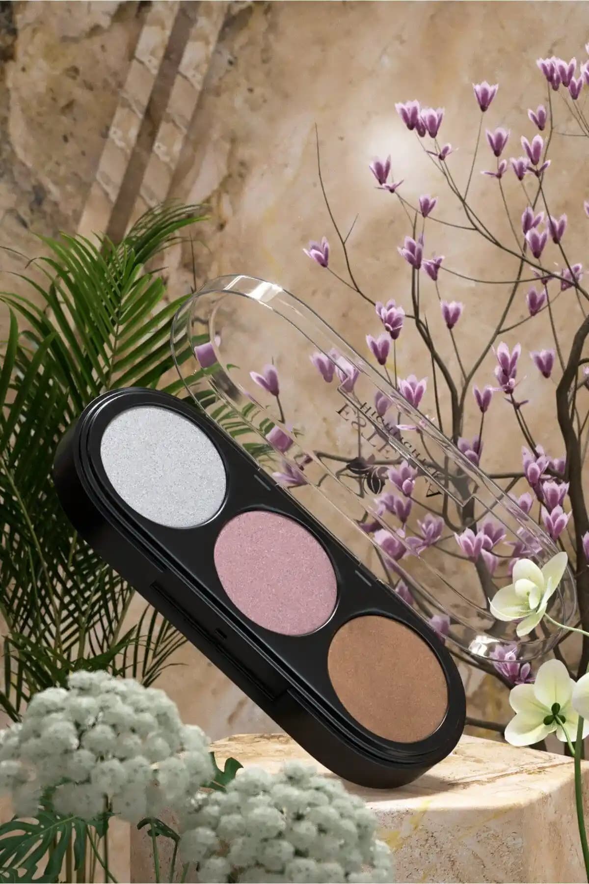 Estella 3'lü Aydınlatıcı Seti: Doğal Parlaklık ve Işıltı Sunan Makyaj Ürünü