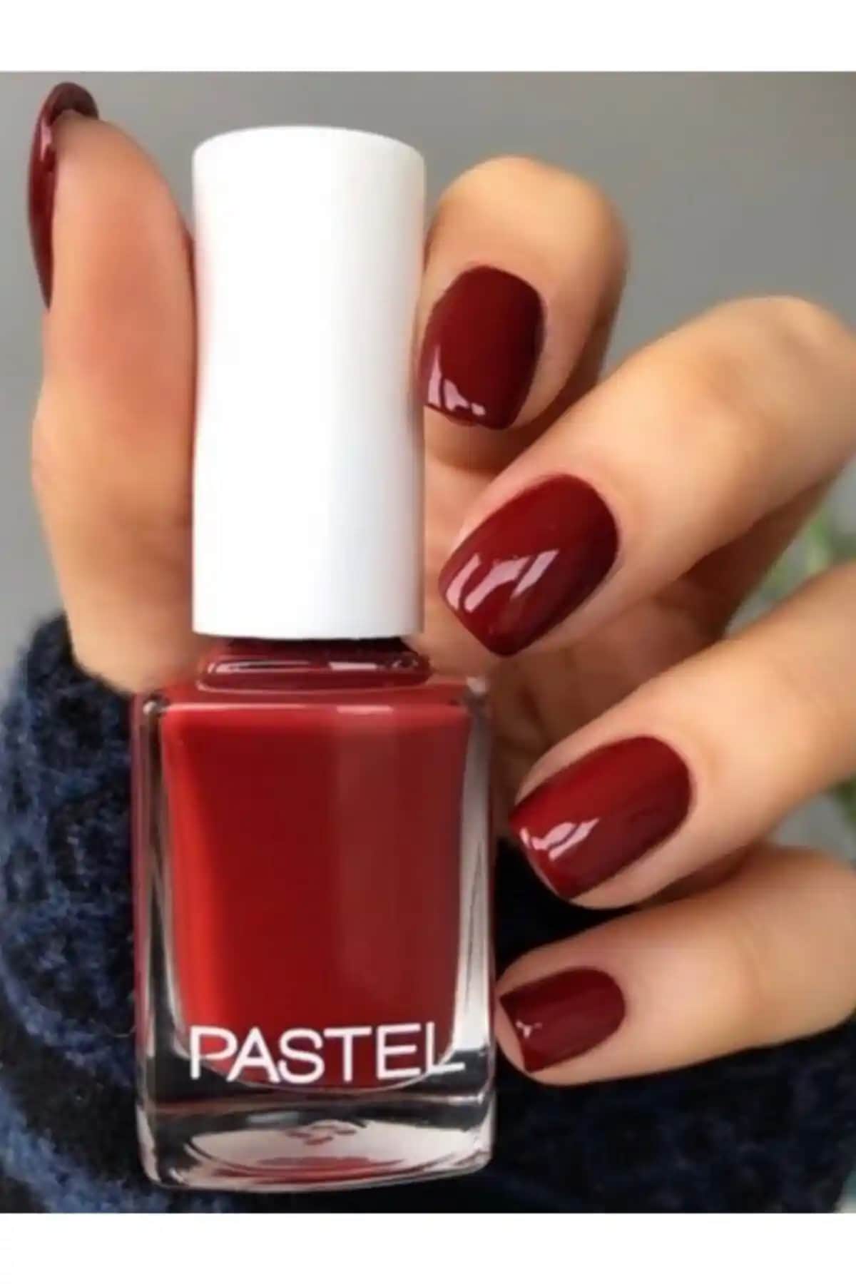 Pastel Oje 264 Parlak Altın Renkli Modern ve Dayanıklı Kozmetik Ürünü