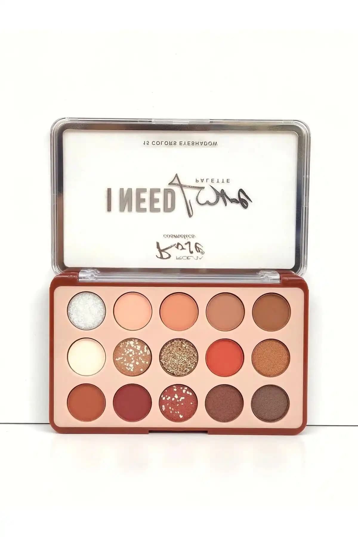 Roesıa Rose Cosmetics Rose I Need Love 15'li Göz Far Paleti ile Şık ve Kalıcı Makyaj Deneyimi