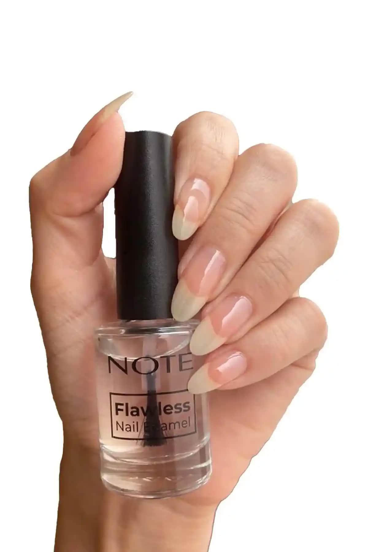Note Cosmetics Nail Flawless Oje 01 Selfie: Yüksek Kalite Parlaklık ve Kolay Uygulama Özelliği