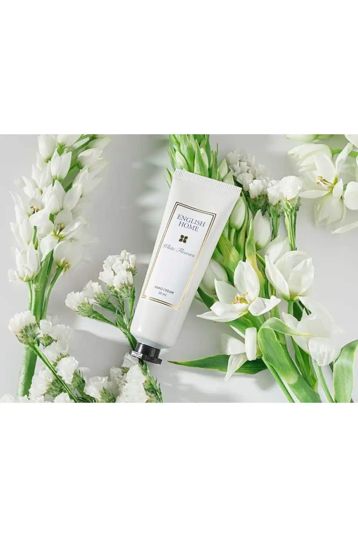 English Home El Kremi Karşılaştırması: Beyaz Çiçekler ve Osmantus Ürünlerinin Özellikleri