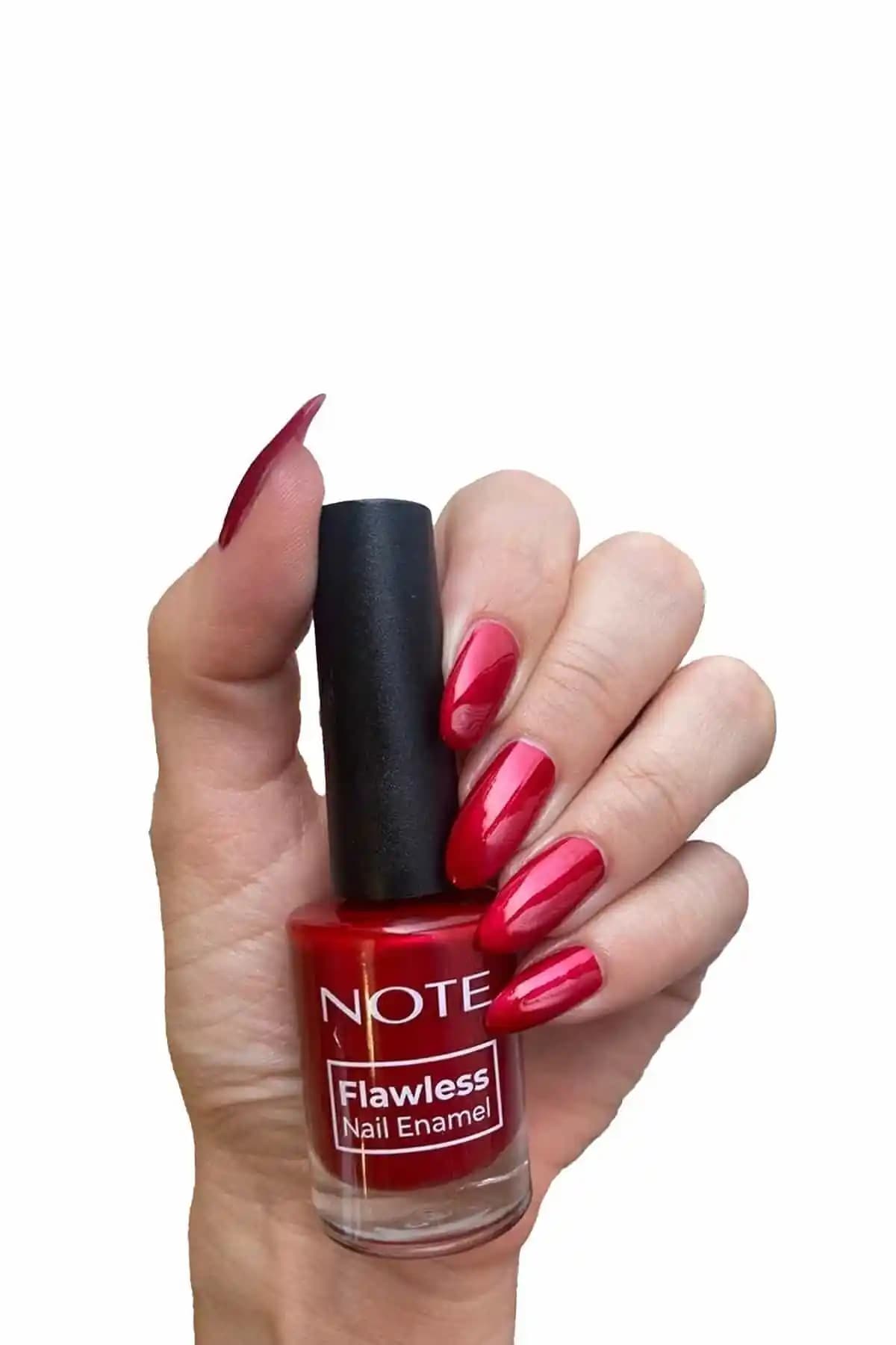 Note Cosmetics Nail Flawless Oje 34 Crazy Red Parlak Kırmızı Renkli Güvenli ve Kolay Uygulama