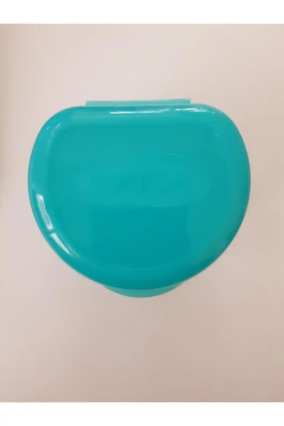 Corega ve MEDİKO Protez Diş Saklama Kabı Karşılaştırması Hangi Ürün Daha Uygun