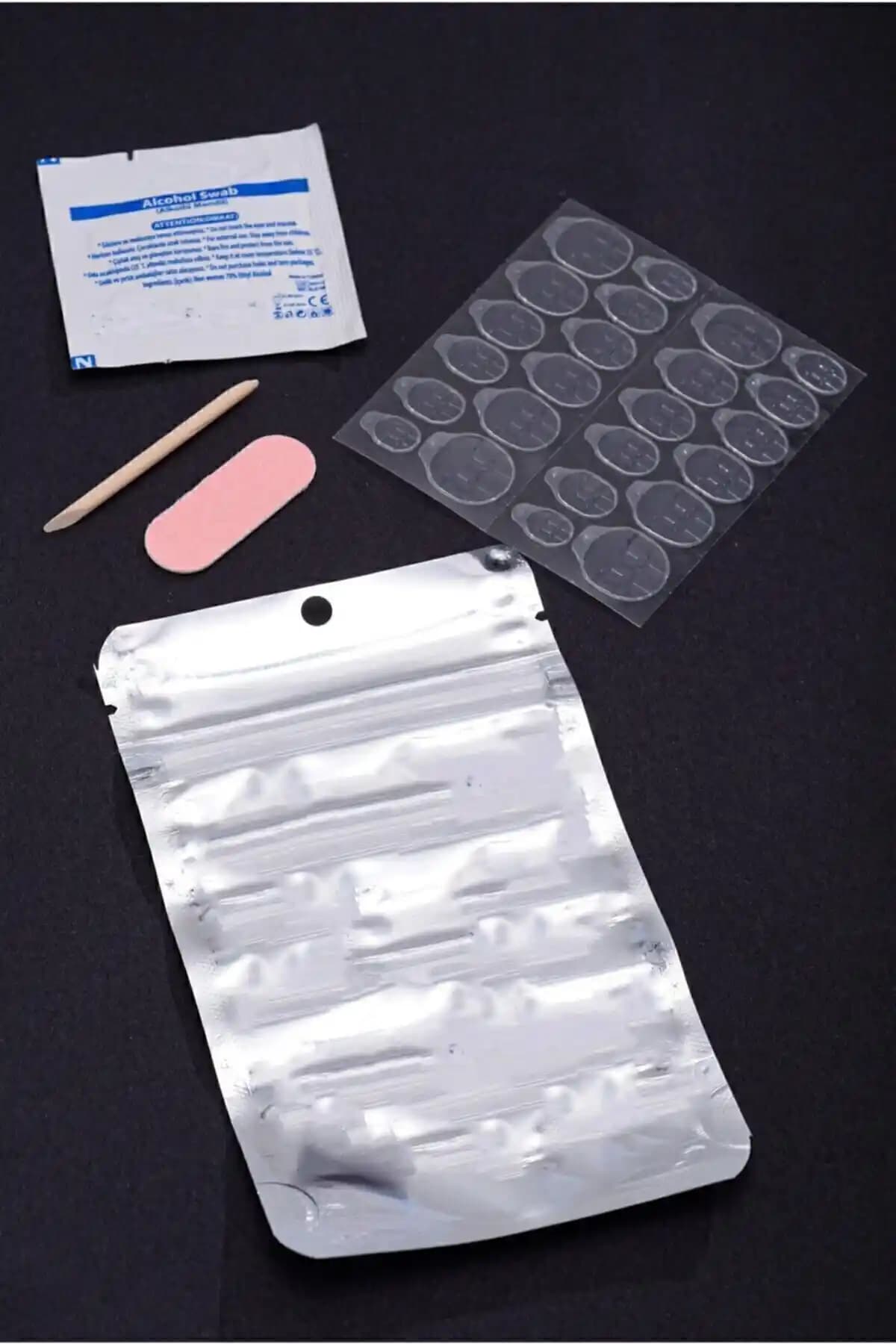 POP Beauty Takma Tırnak Ürünleri Karşılaştırması: Güçlü Yapıştırıcı ve Doğal Görünüm Seçenekleri