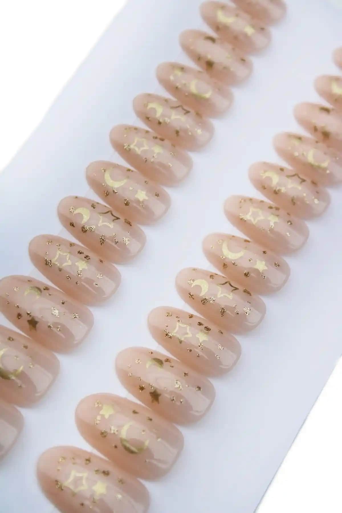 POP Beauty Takma Tırnak Seti ve Zararsız Yapıştırıcı ile Hızlı ve Güzel Tırnaklar