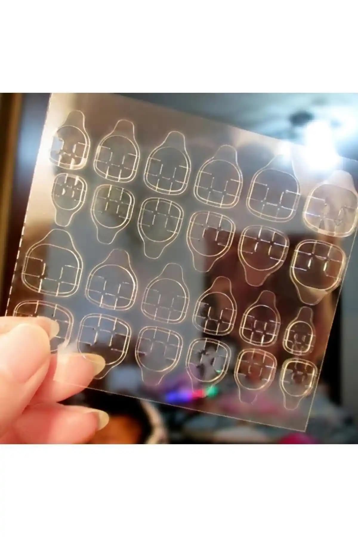 SyBelle Kozmetik 240 Adet Renkli Tırnak Yapışkan Bantları Pratik ve Güçlü Uygulama Çözümü