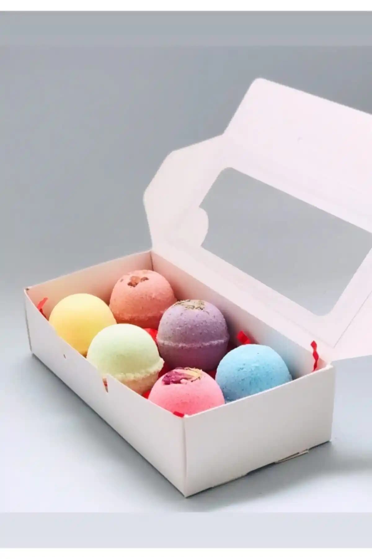 Super Bath Bomb: Doğal İçerikli Aromaterapi ve Renkli Banyo Deneyimi Sunan Ürün