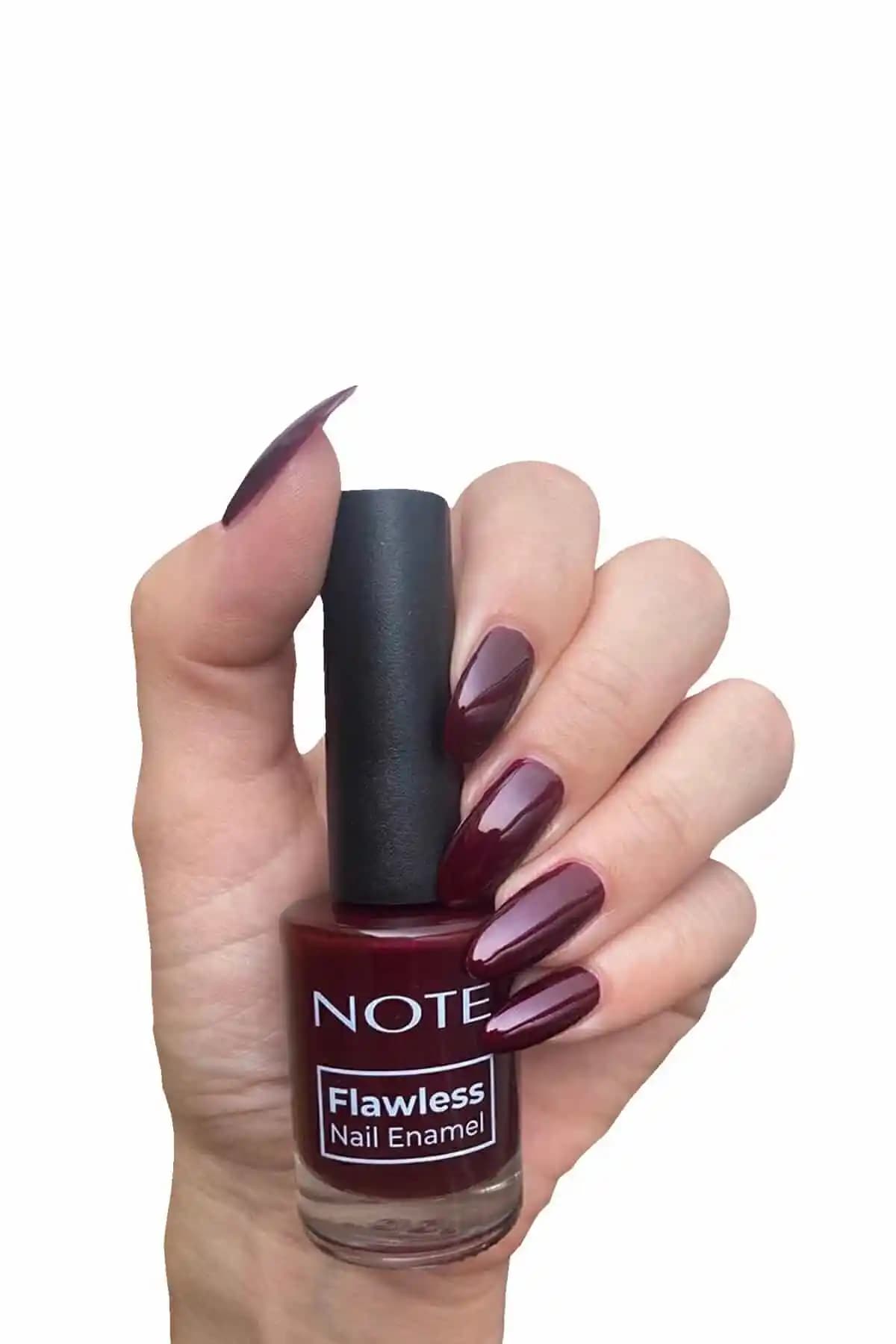 Note Cosmetics Nail Flawless Oje 103 Kırmızı Renkli Uzun Süre Dayanan Şık Tırnak Ojesi