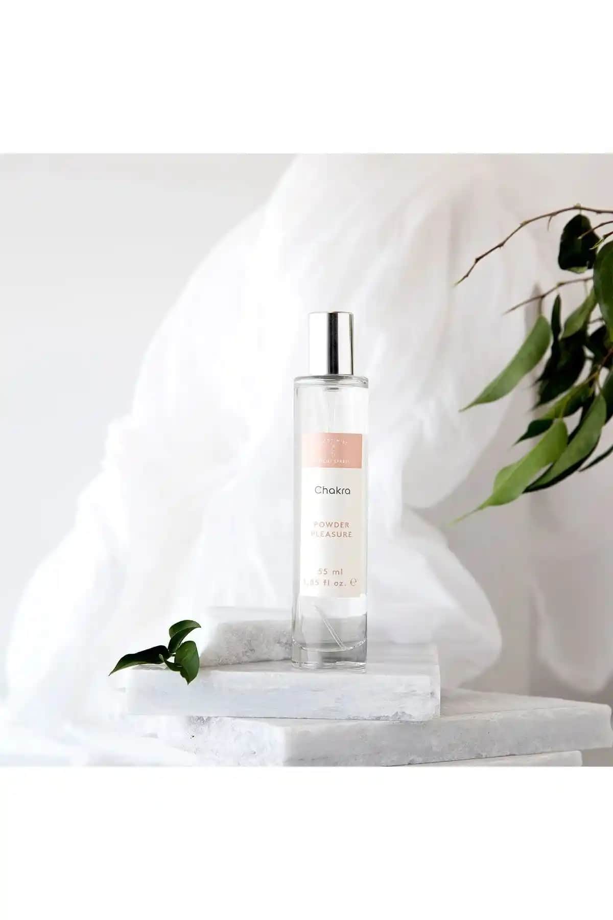 Chakra Powder Pleasure Vücut Spreyi 55 ml Hafif ve Kalıcı Çiçeksi Koku