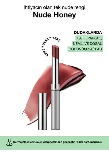 Clinique ve MAC Dudak Rujları Karşılaştırması: Farklı Formüller ve Görünümler