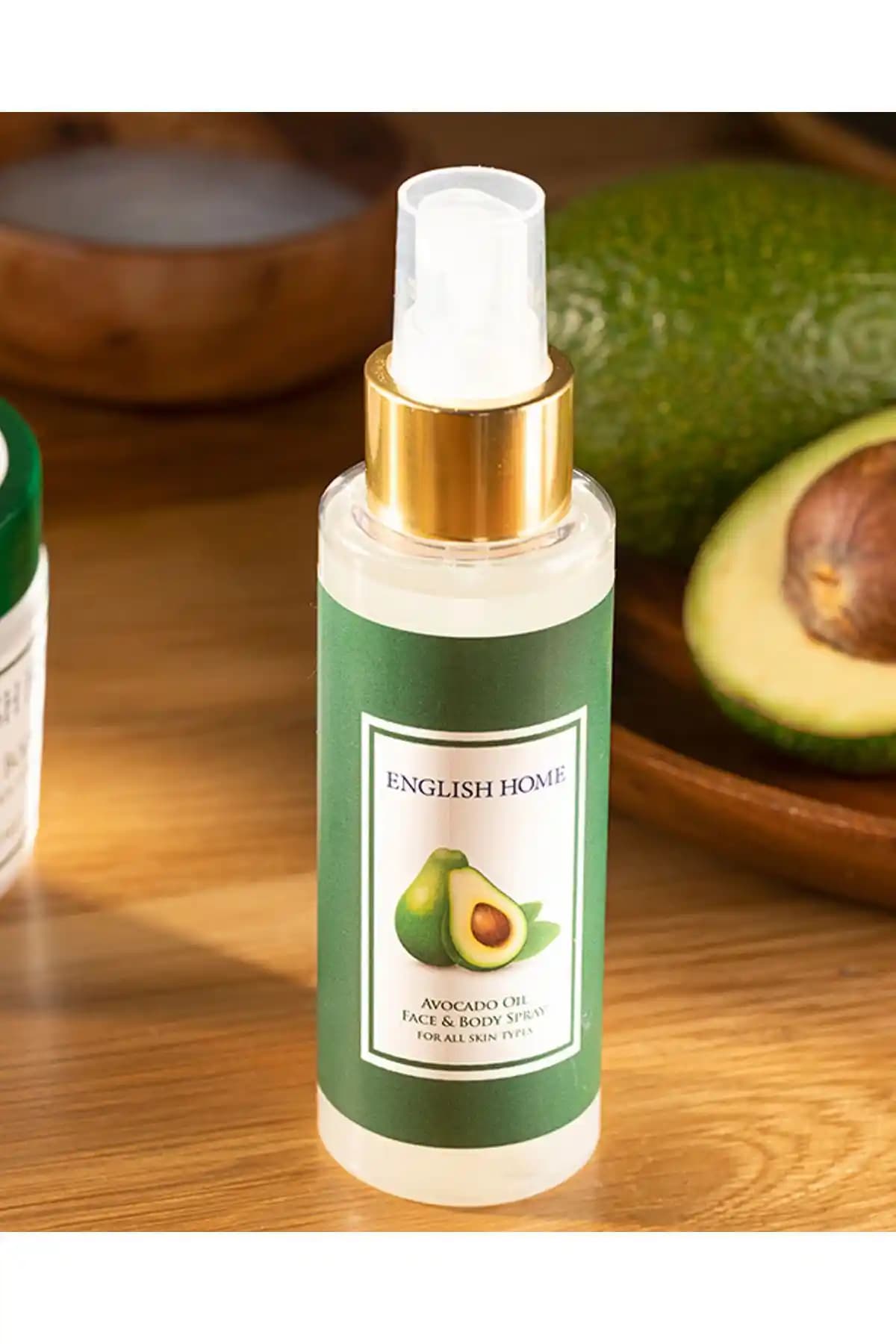 English Home Avokado Yağı Yüz ve Vücut Spreyi: Doğal ve Ferahlatıcı Cilt Bakım Ürünü