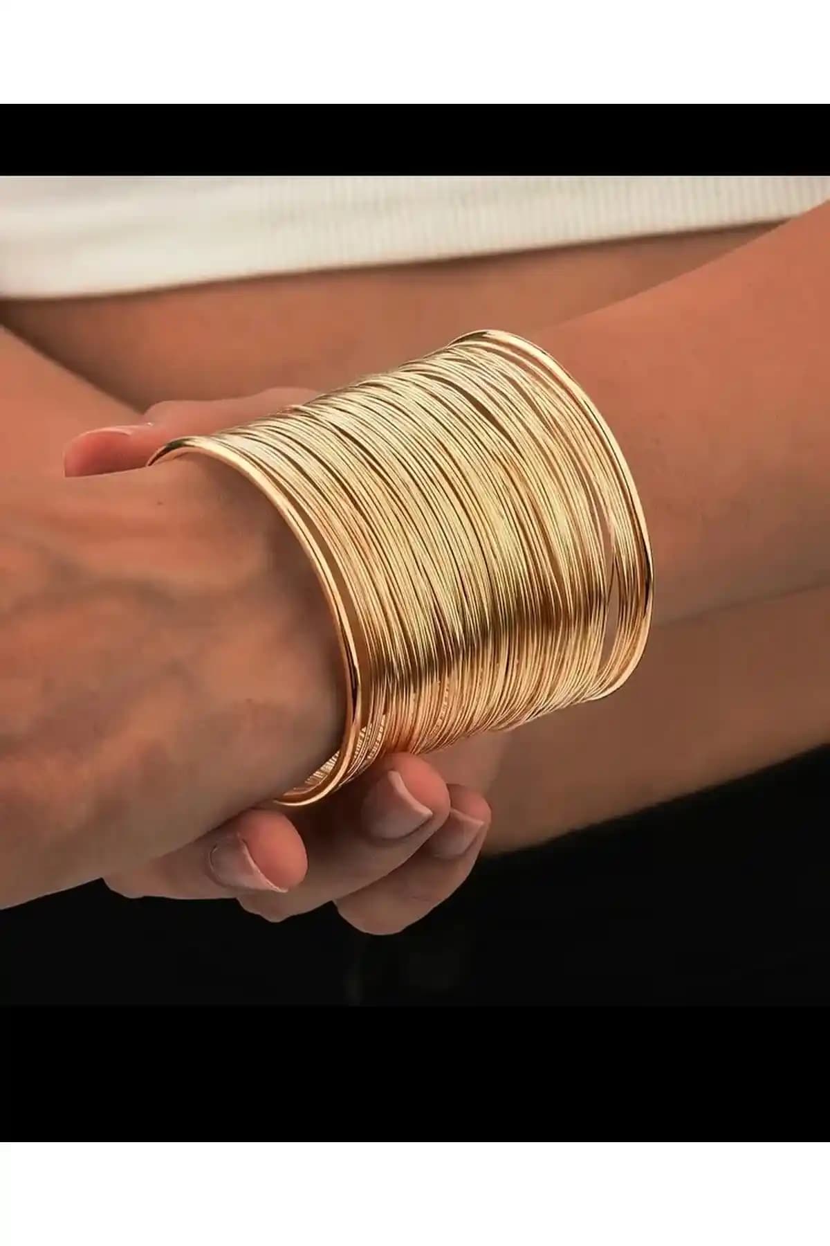 İSTBIRD ACCESSORIES Altın Renk Kelepçe Bileklik Modern ve Şık Tasarım